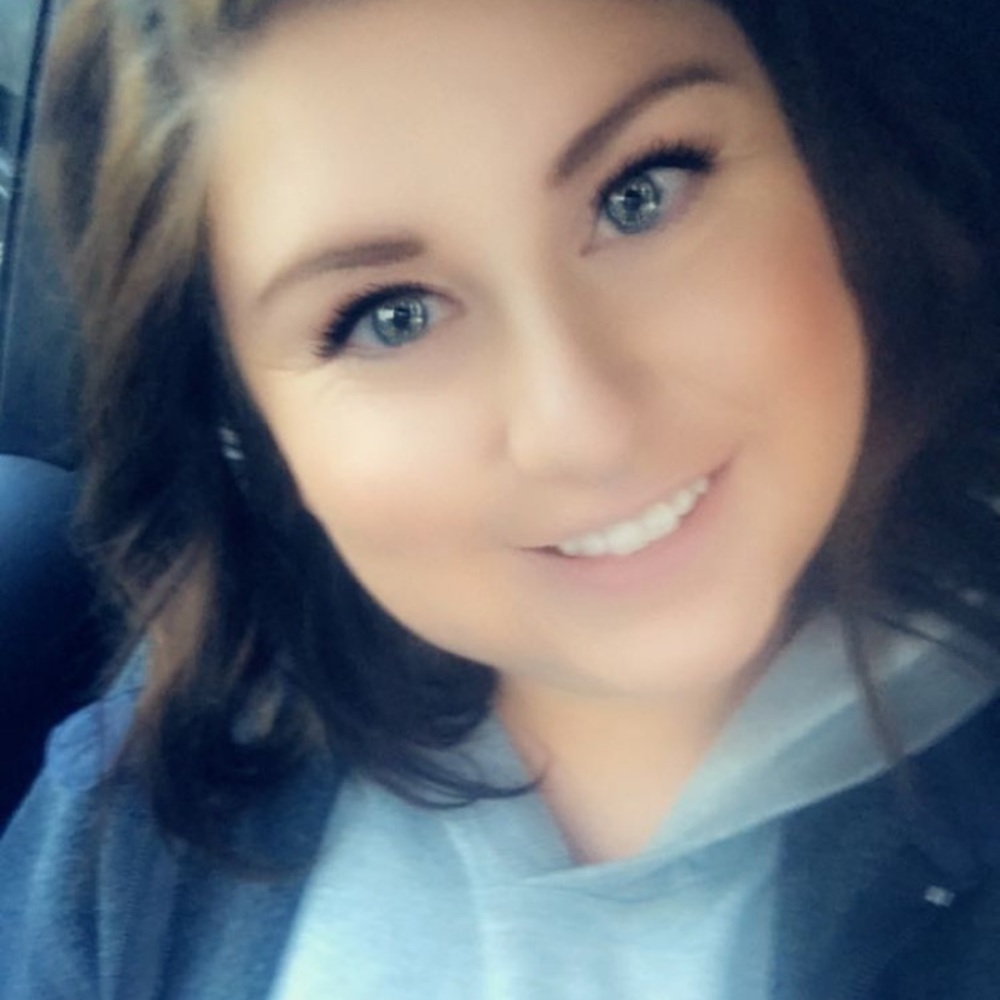 Meet your Posher, Gia